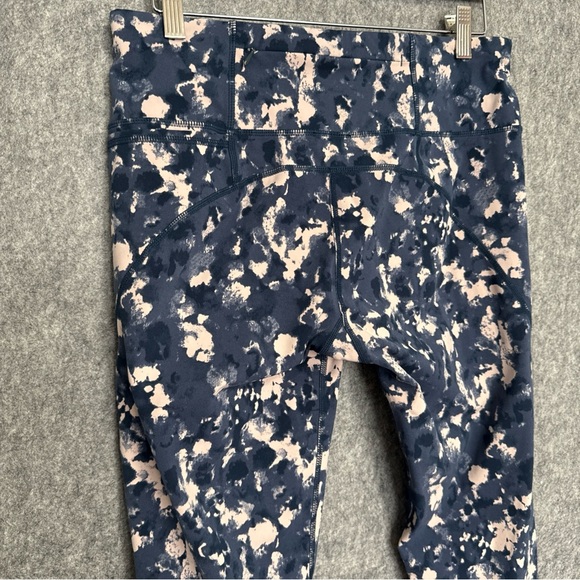 Sweaty Betty Kids Leggings in Navy and Pink Print - Picture 5 of 11